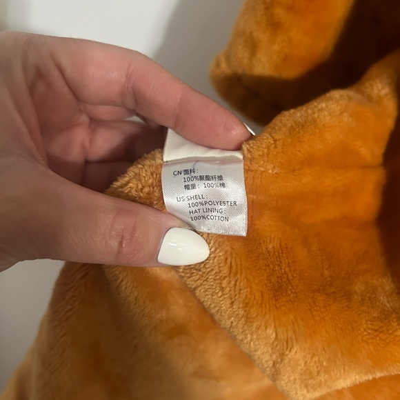 Lion Costume with Hood 3T - Picture 3 of 4